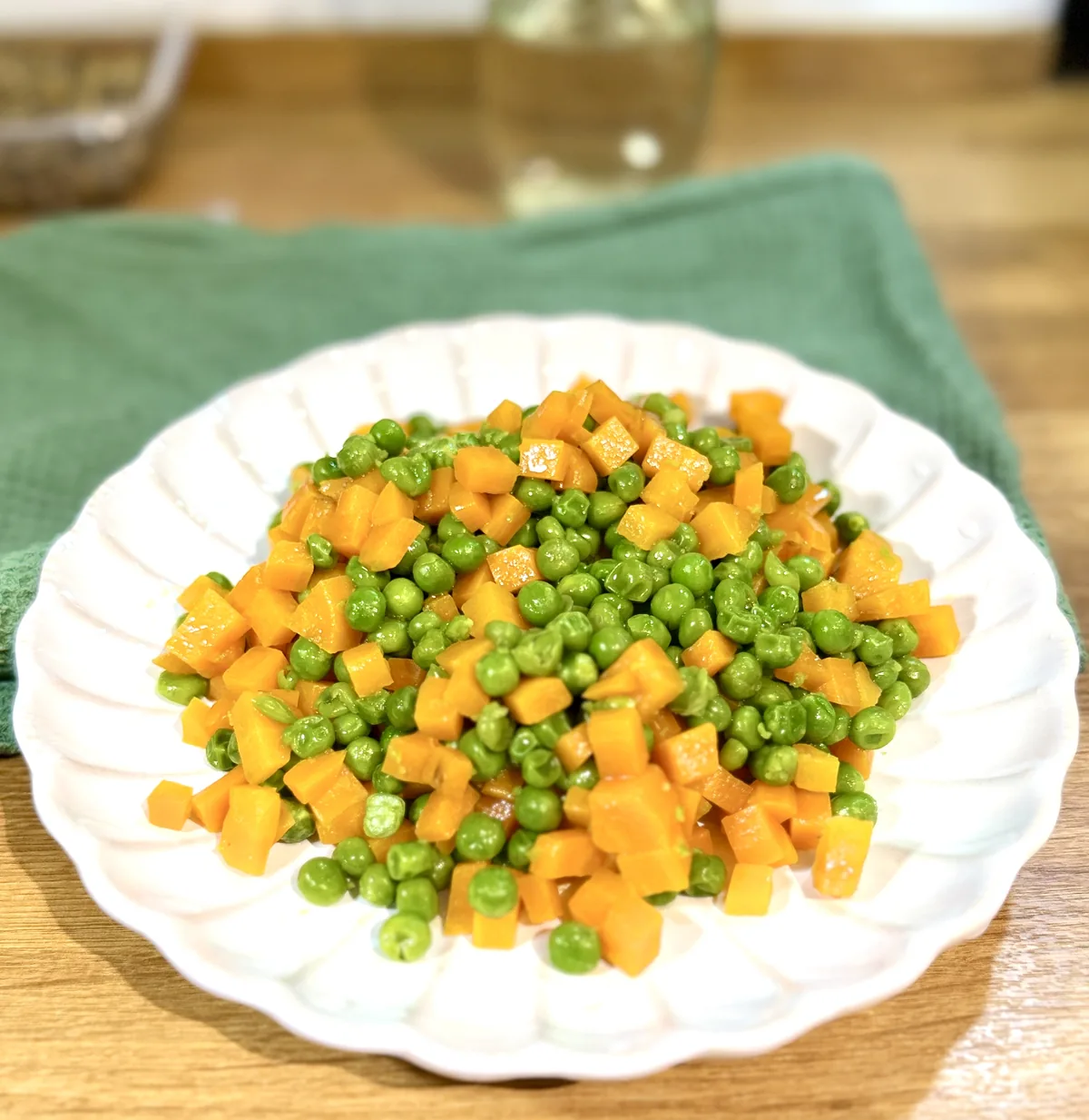 🥕 Marchewka z groszkiem