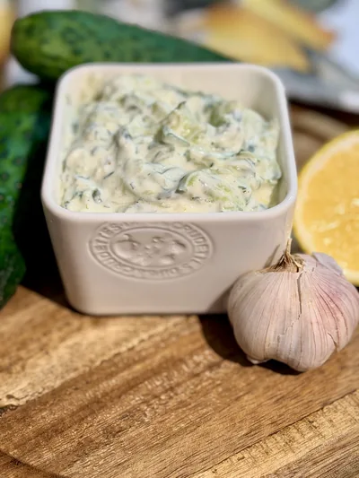 Tzatziki – autentyczny grecki dip