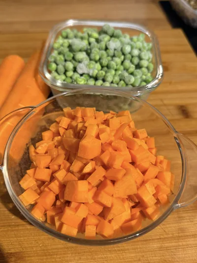 🥕 Marchewka z groszkiem